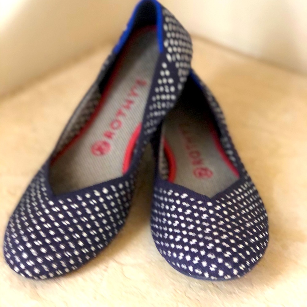 Blue polka dot rothys